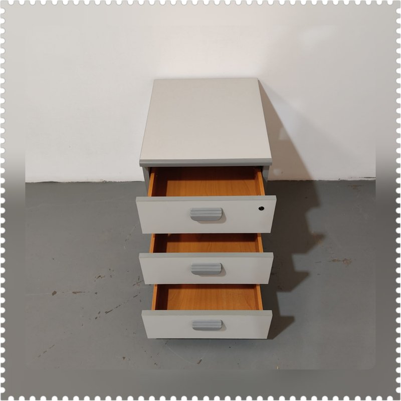 Cajonera oficina con ruedas – segunda mano – foto 6