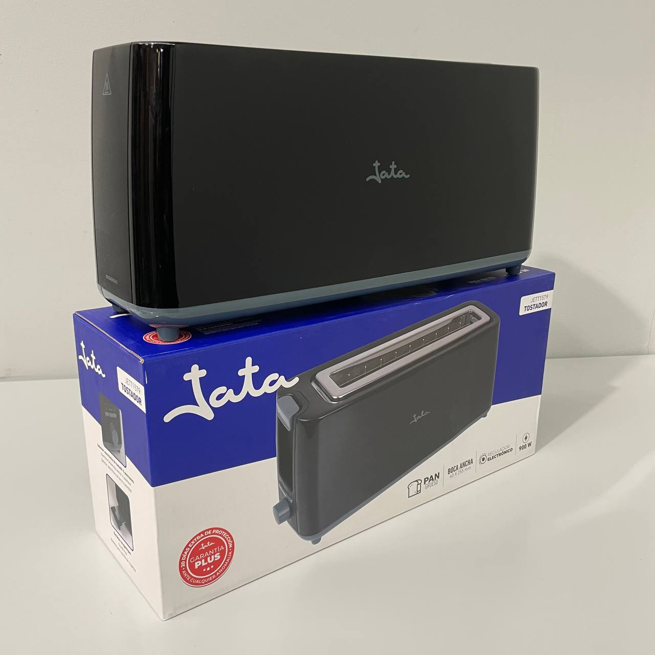 TOSTADORA DE PAN LARGA JATA 900W NEGRA