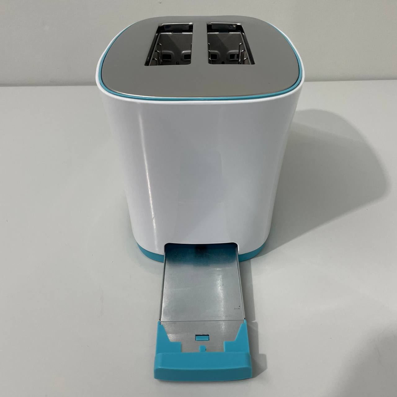 TOSTADORA DE PAN CECOTEC 650W BLANCA CON PINZAS