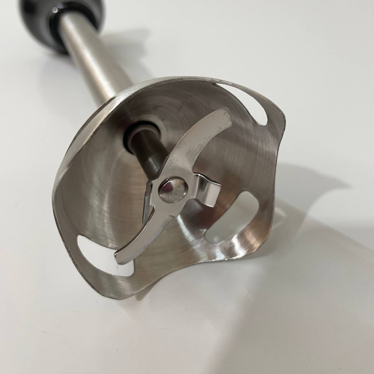 BATIDORA DE MANO TAURUS BAPI INOX 750W