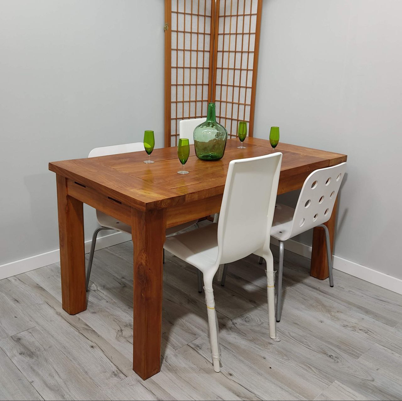 MESA COMEDOR ESTILO RÚSTICO DE CASTAÑO NATURAL