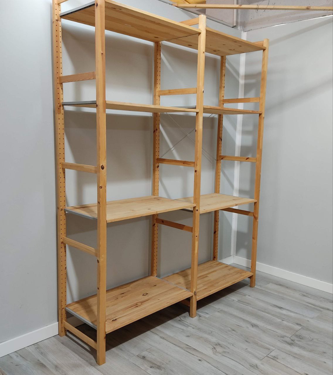 ESTANTERÍA ALMACENAMIENTO DOBLE DE MADERA