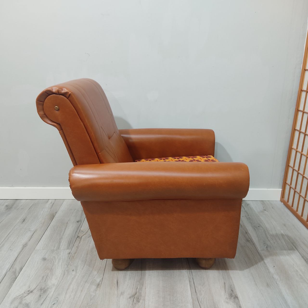 ELEGANCIA RETRO: SILLONES MID-CENTURY MODERN EN EXCELENTE ESTADO