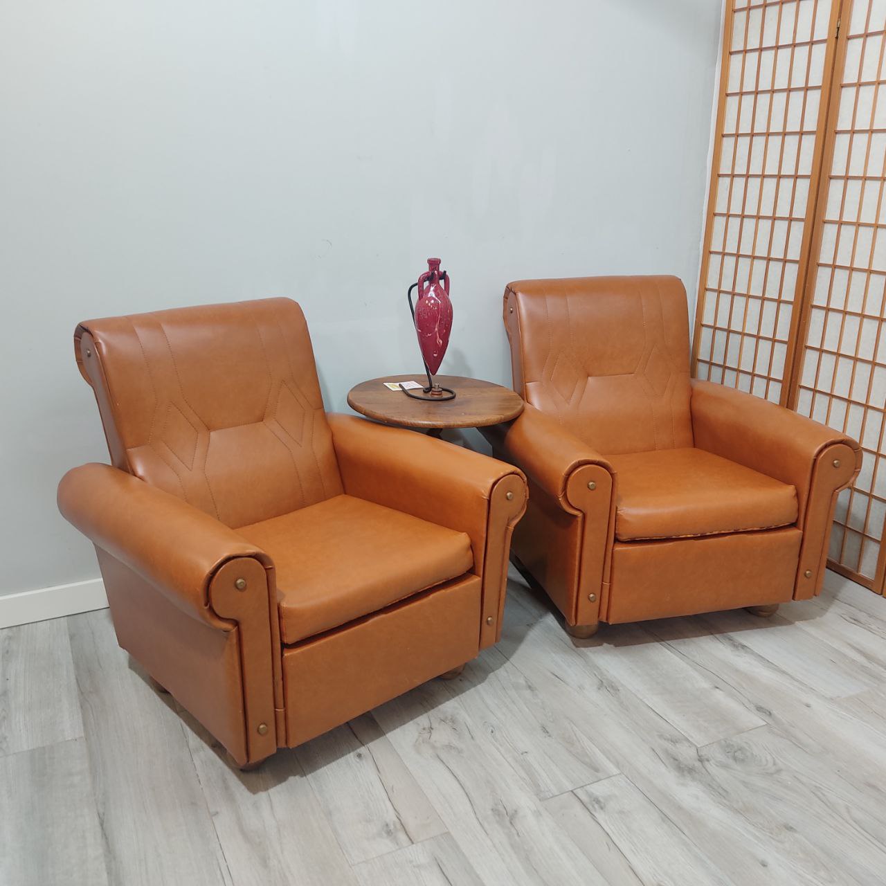 ELEGANCIA RETRO: SILLONES MID-CENTURY MODERN EN EXCELENTE ESTADO