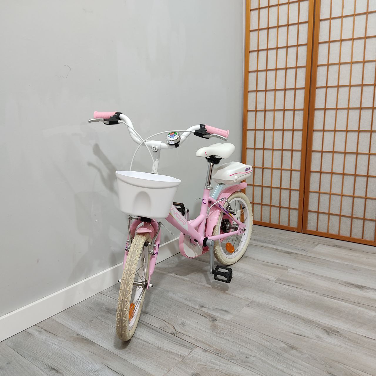 BICICLETA CONOR ROSA – LIGERA Y PERFECTA PARA NIÑOS DE 5 A 7 AÑOS