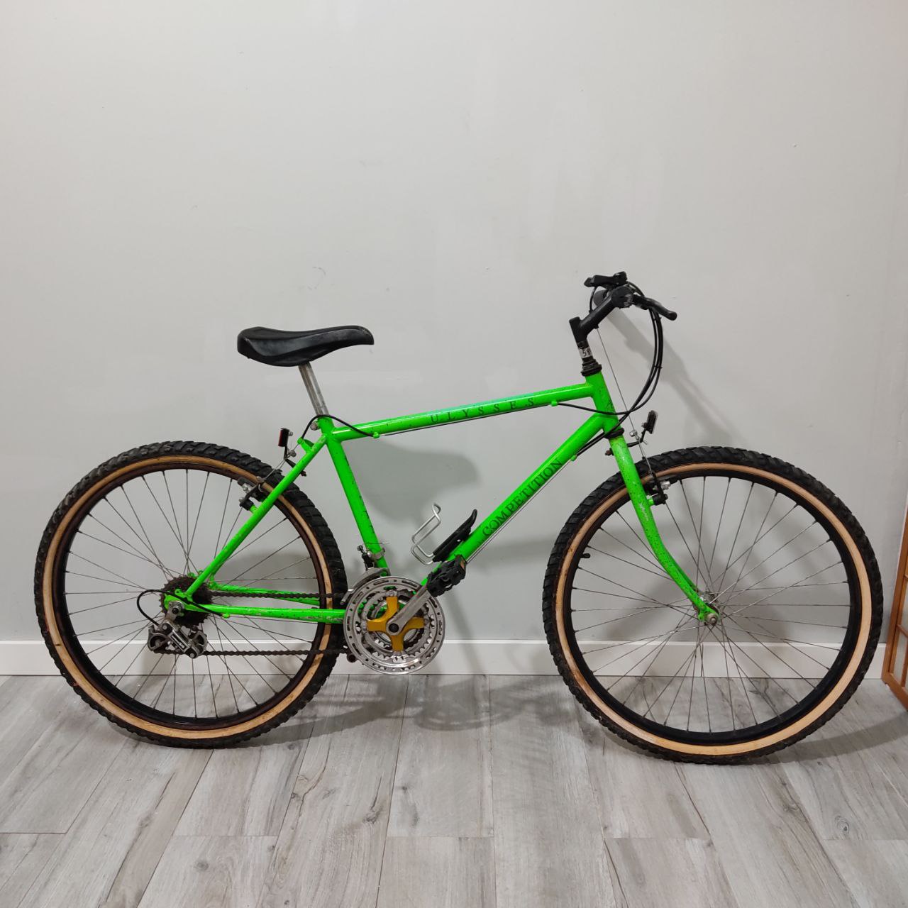 BICICLETA ULYSSES HITEN – 26” Y 6 MARCHAS SHIMANO, IDEAL PARA CIUDAD Y EJERCICIO