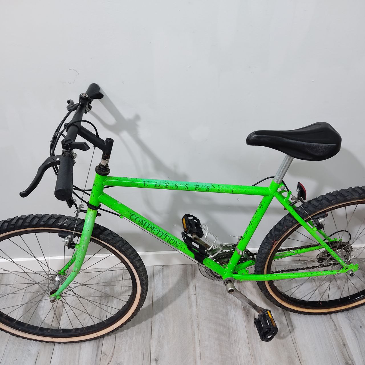 BICICLETA ULYSSES HITEN – 26” Y 6 MARCHAS SHIMANO, IDEAL PARA CIUDAD Y EJERCICIO