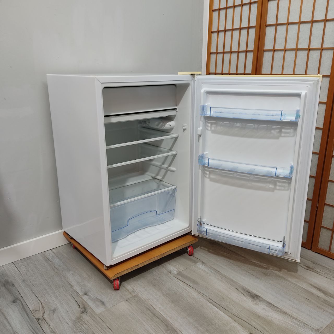 FRIGORÍFICO NEVIR DE UNA PUERTA – REACONDICIONADO, COMPACTO Y EFICIENTE