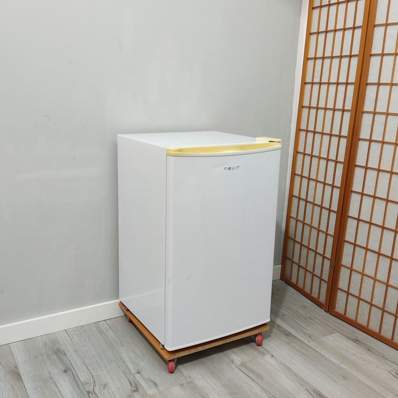 FRIGORÍFICO NEVIR DE UNA PUERTA – REACONDICIONADO, COMPACTO Y EFICIENTE