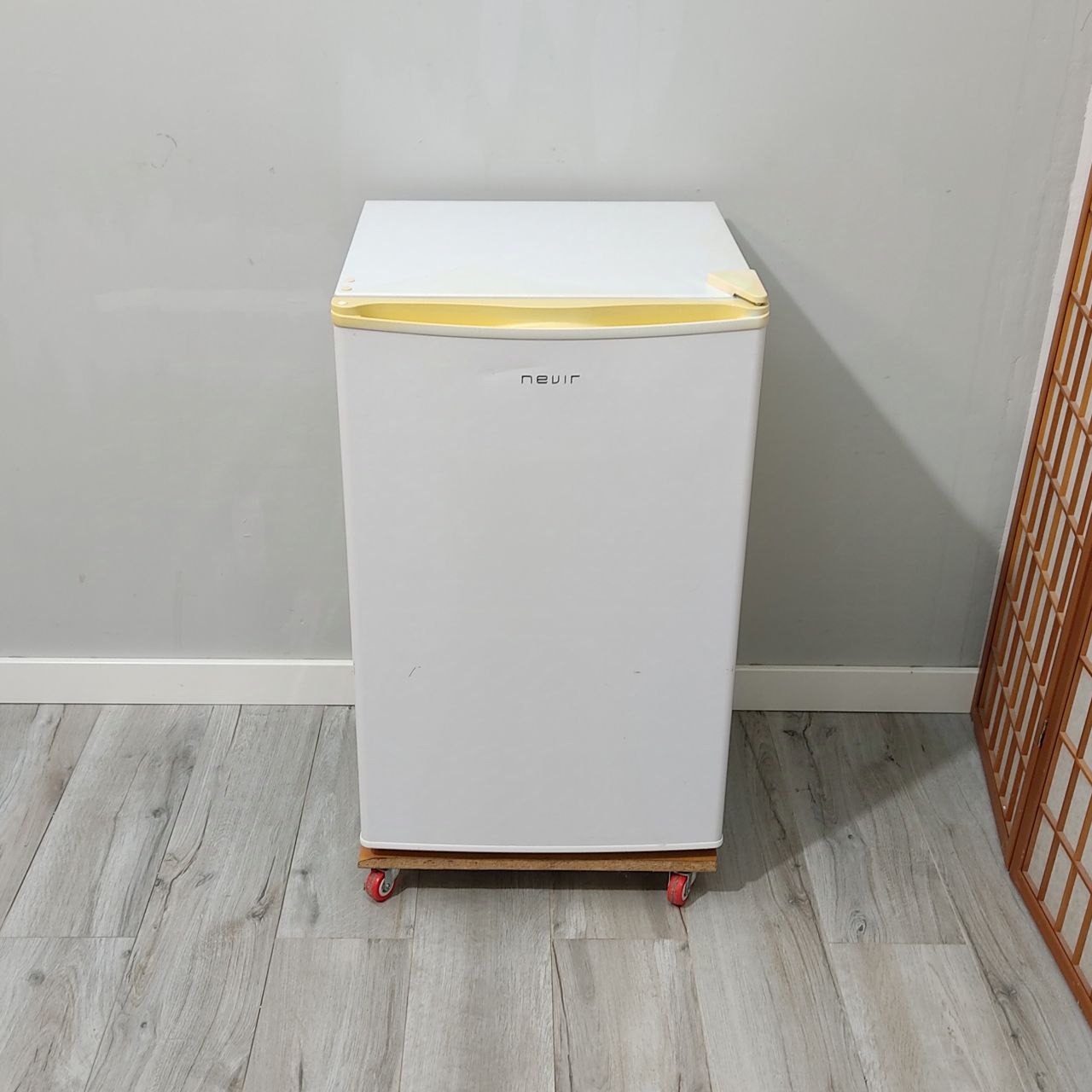 FRIGORÍFICO NEVIR DE UNA PUERTA – REACONDICIONADO, COMPACTO Y EFICIENTE