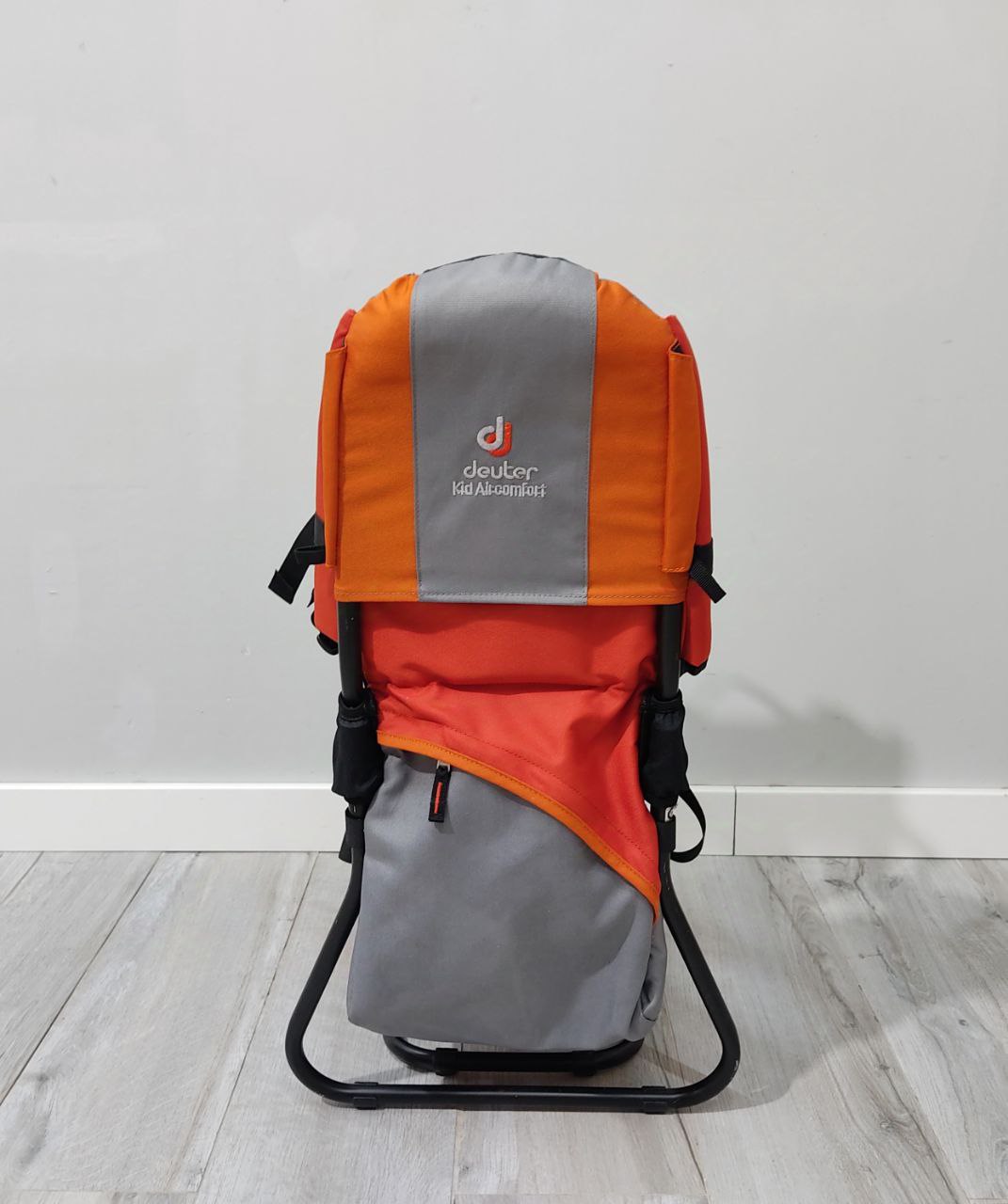 MOCHILA PORTABEBÉS TREKKING KID AIR COMFORT DEUTE 22KMX – SEGURIDAD Y COMODIDAD EN AVENTURAS AL AIRE LIBRE