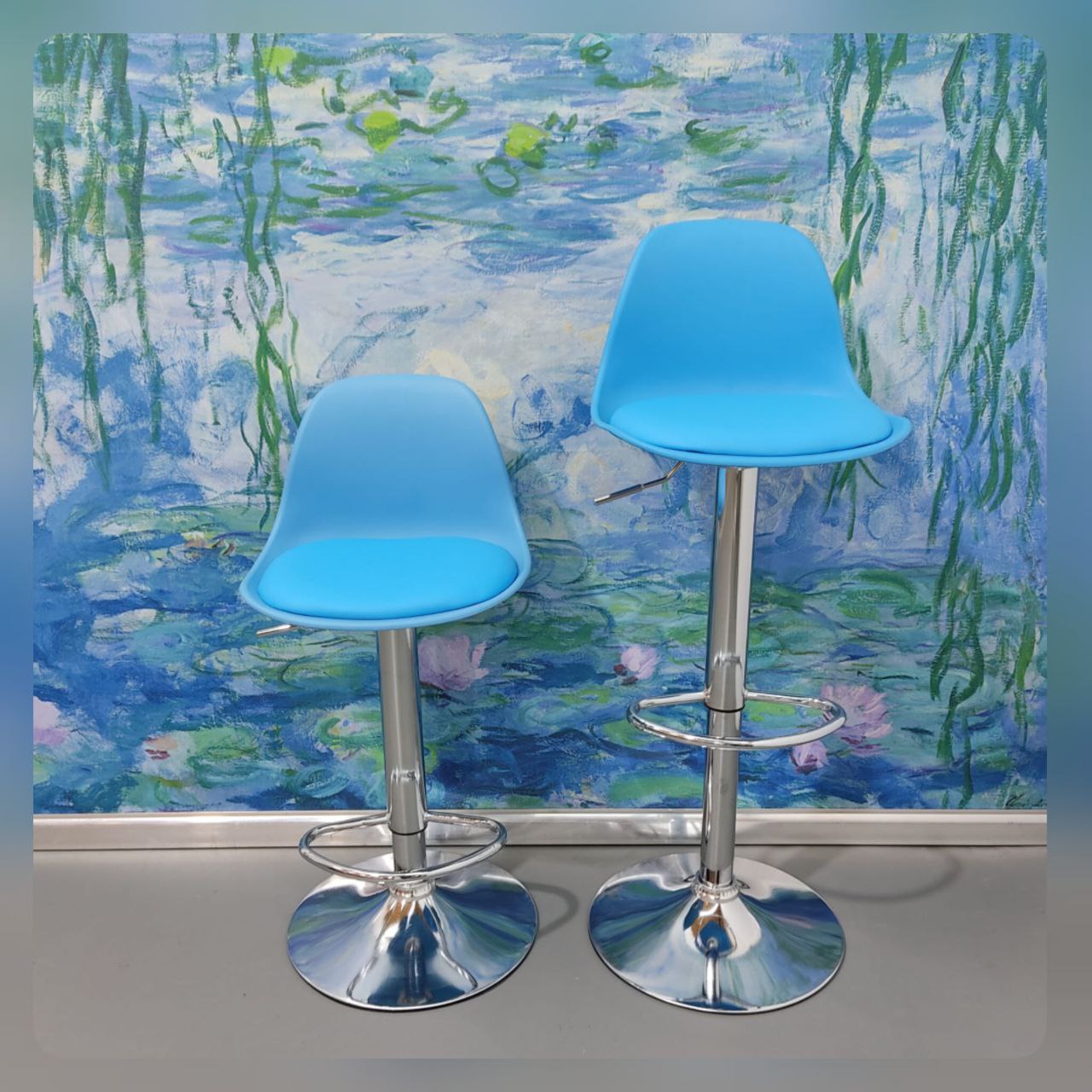 TABURETE ALTO REGULABLE EN ALTURA EN AZUL – DISEÑO MODERNO Y ELEGANTE