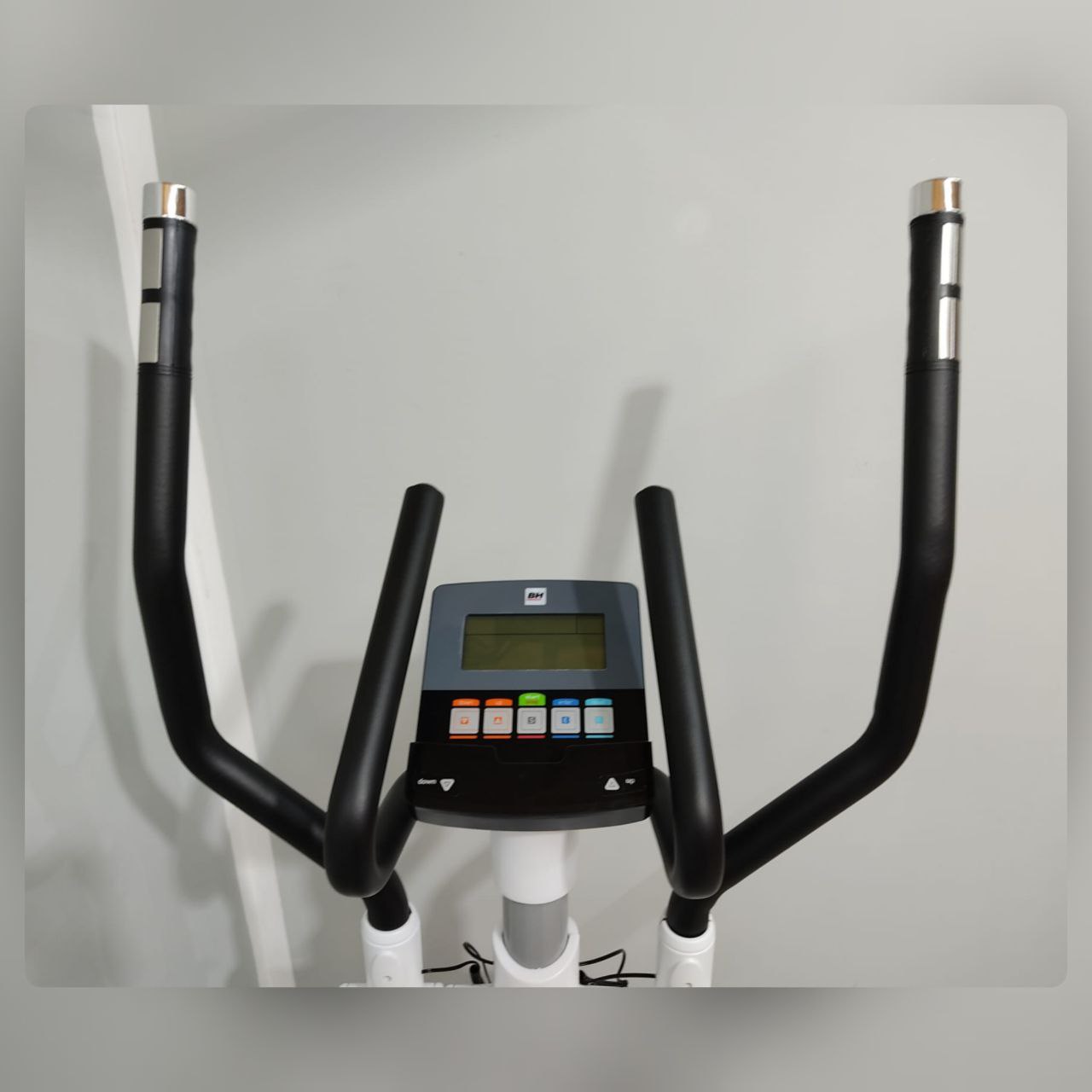 BICICLETA ELÍPTICA BH ATHLON PROGRAM G2336B – SEMINUEVA Y EN PERFECTO ESTADO