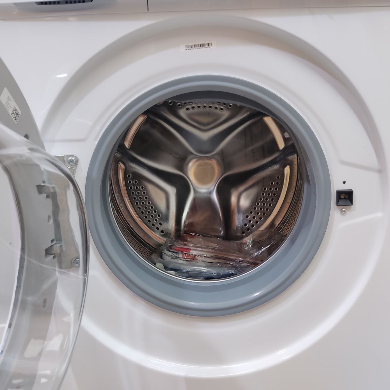 LAVADORA SHARP 8K/1200R EFICIENCIA, TECNOLOGÍA Y RENDIMIENTO PARA TU ROPA