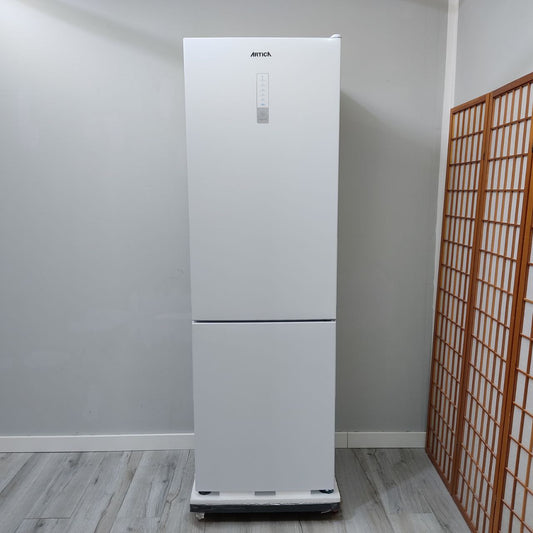 FRIGORÍFICO COMBI ARTICA NO FROST: EFICIENCIA Y GRAN CAPACIDAD EN BLANCO