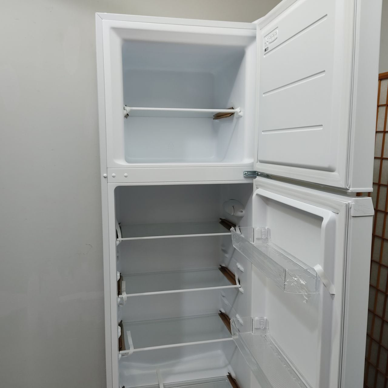 FRIGORÍFICO 2 PUERTAS ARTICA CÍCLICO: EFICIENCIA Y GRAN CAPACIDAD EN BLANCO