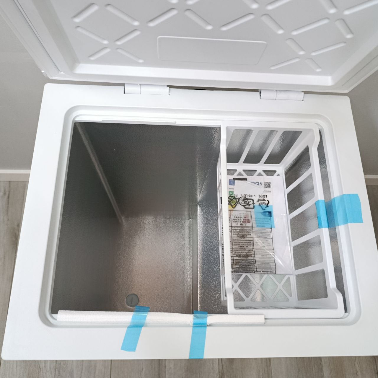 CONGELADOR HORIZONTAL 99 LITROS ÁRTICA AECH990EW – RENDIMIENTO Y SILENCIO