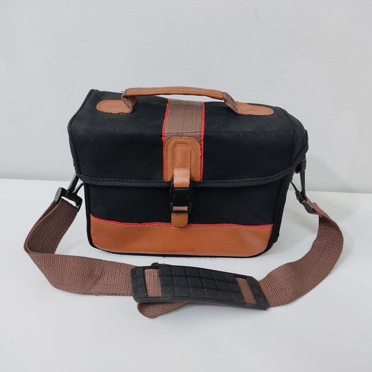 CÁMARA ANALÓGICA OLYMPIA NK4040 CON LENTE 50MM F/6.3 + ESTUCHE Y MANUAL