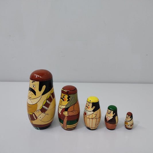 MATRIOSHKAS - SET DE MUÑECAS RUSAS DE MADERA PINTADAS A MANO