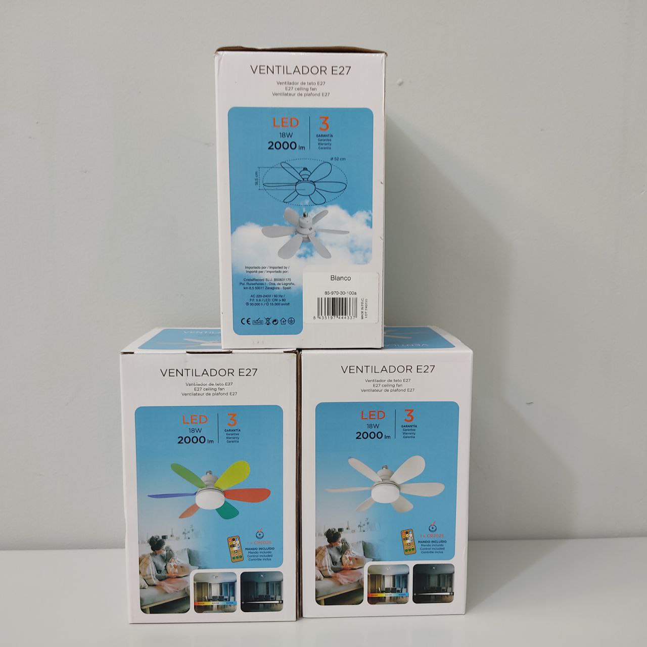 VENTILADOR DE TECHO NIKIYA CON LUZ LED 18W, ROSCA E27 Y MANDO A DISTANCIA