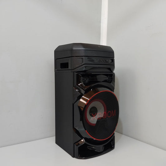 ALTAVOZ LG XBOOM RNC5 300W CON LUCES LED, KARAOKE Y CONECTIVIDAD BLUETOOTH