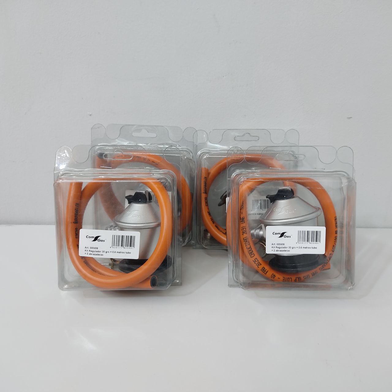 KIT REGULADOR PARA ESTUFAS – REGULADOR + MANGUERA 60 CM + 2 ABRAZADERAS