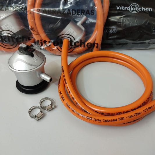 KIT REGULADOR PARA ESTUFAS Y COCINAS – REGULADOR + MANGUERA 1,5 M + 2 ABRAZADERAS