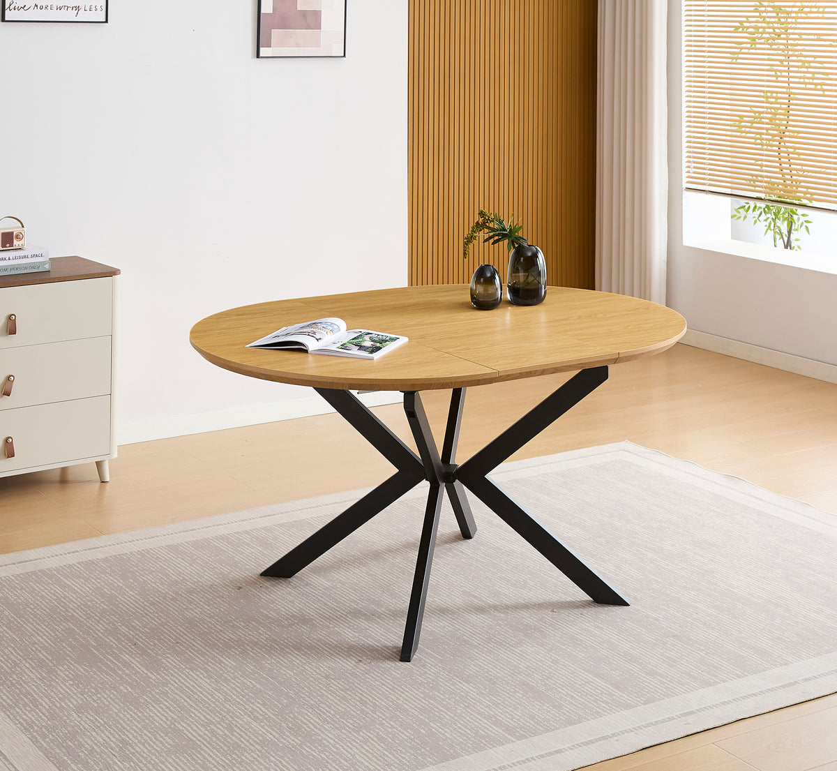 CONJUNTO DE COMEDOR WINSOR Y DEVON – MESA REDONDA EXTENSIBLE Y SILLONES TAPIZADOS