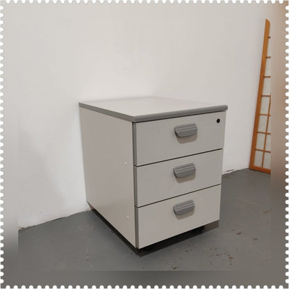 Cajonera oficina con ruedas – segunda mano – foto 2