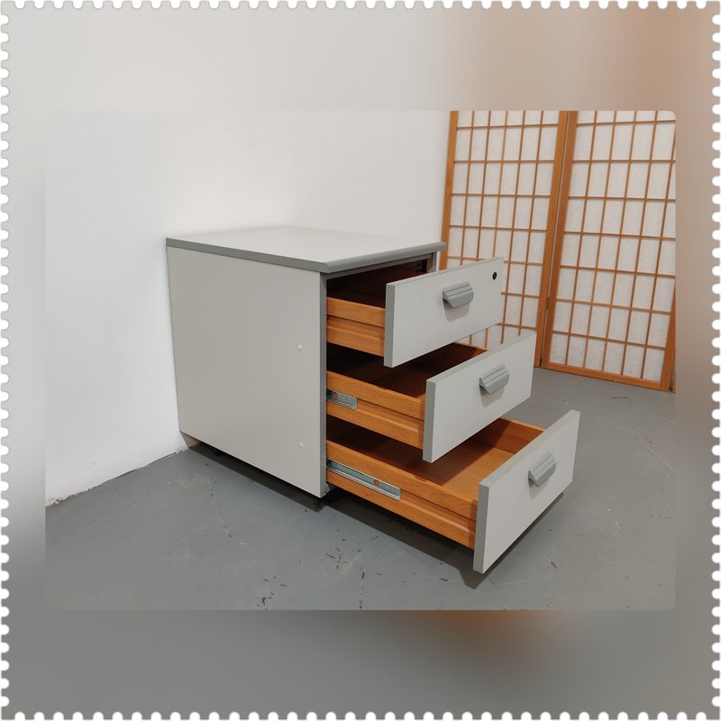 Cajonera oficina con ruedas – segunda mano – foto 5