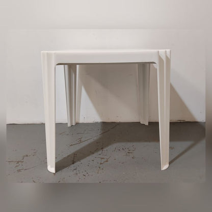 Mesa cuadrada exterior – segunda mano – foto 3