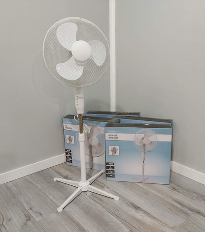 Ventilador de Pie Excellente de 45W (Nuevo)