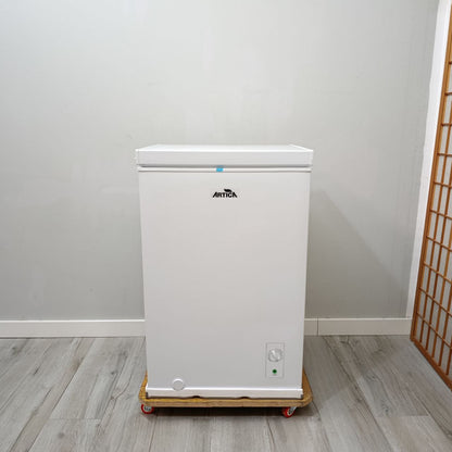 CONGELADOR HORIZONTAL 99 LITROS ÁRTICA AECH990EW – RENDIMIENTO Y SILENCIO
