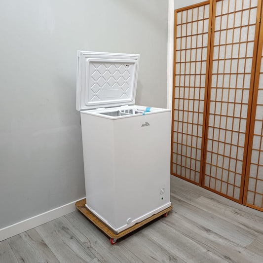 CONGELADOR HORIZONTAL 99 LITROS ÁRTICA AECH990EW – RENDIMIENTO Y SILENCIO