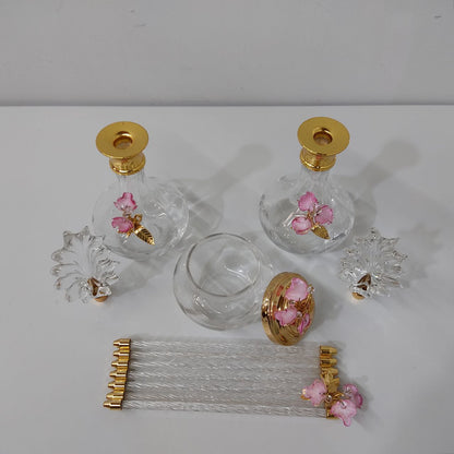 SET DE TOCADOR VINTAGE DE CRISTAL CON DETALLES FLORALES Y ACABADOS DORADOS – 4 PIEZAS