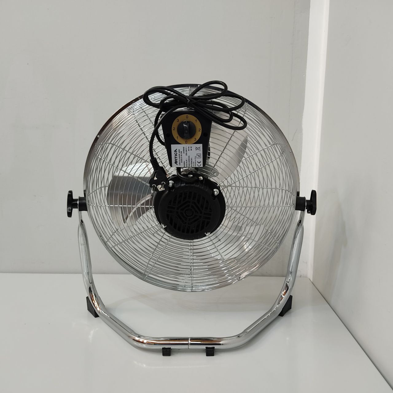 VENTILADOR DE SUELO ÁRTICA AVI8040 40CM 90W – ALTA POTENCIA Y DURABILIDAD