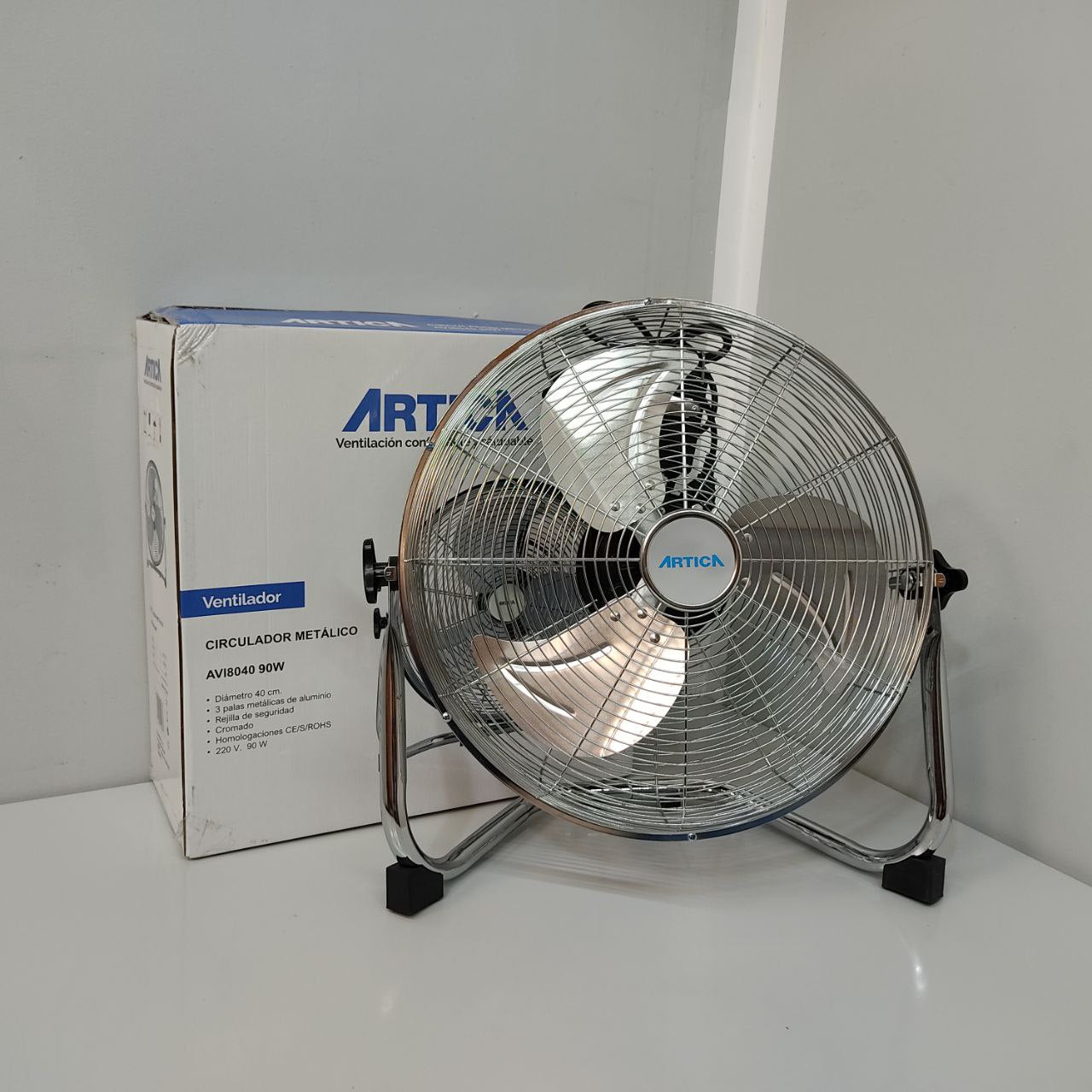 VENTILADOR DE SUELO ÁRTICA AVI8040 40CM 90W – ALTA POTENCIA Y DURABILIDAD