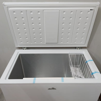 CONGELADOR HORIZONTAL ÁRTICA AECH2490EW – 249L, BAJO NIVEL DE RUIDO