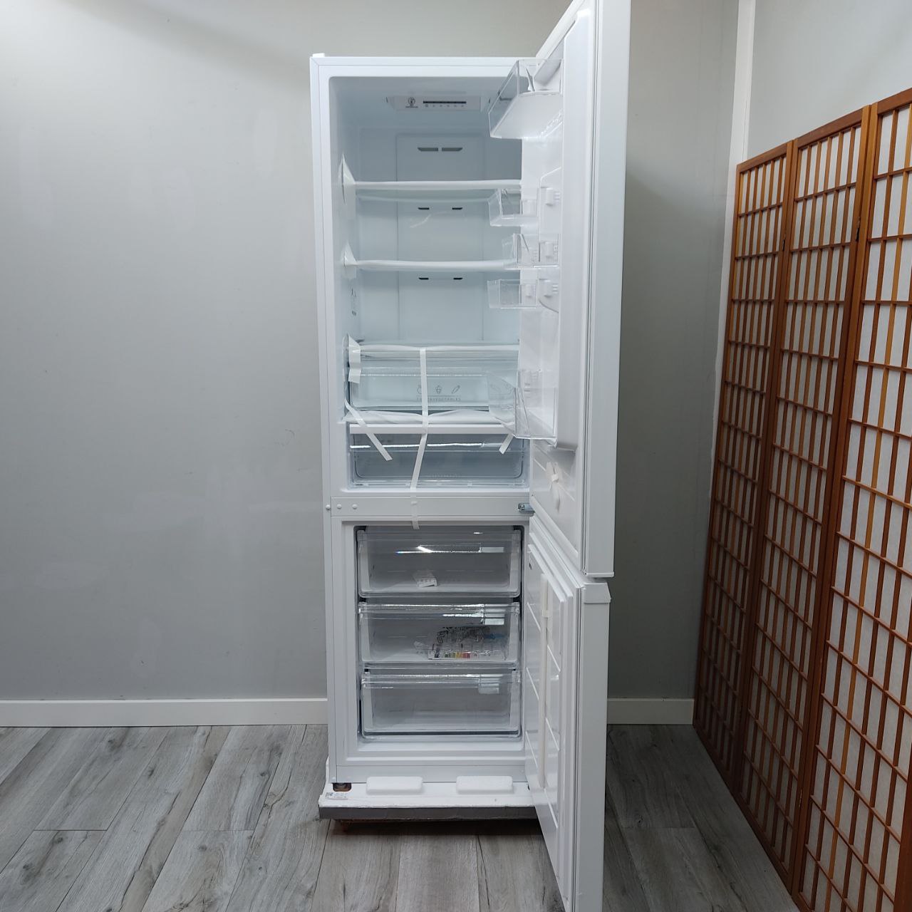 FRIGORÍFICO COMBI TEKA NFL342CWH – 295L, COLOR BLANCO