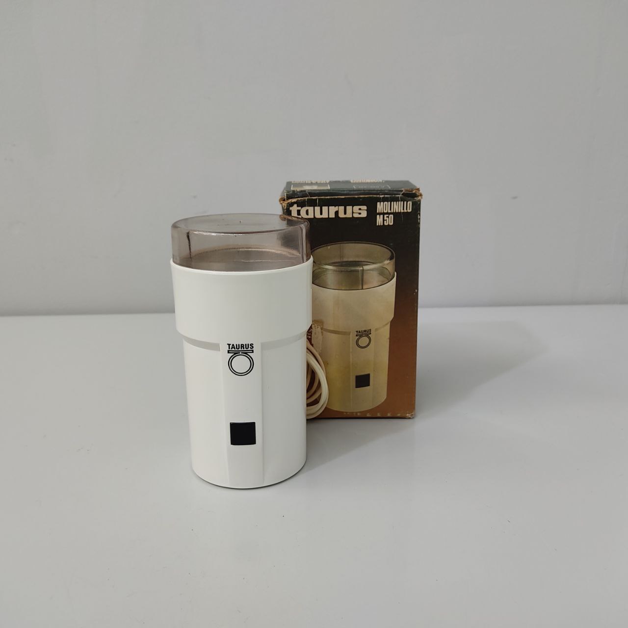 MOLINILLO DE CAFÉ TAURUS M50 – VINTAGE AÑOS 70