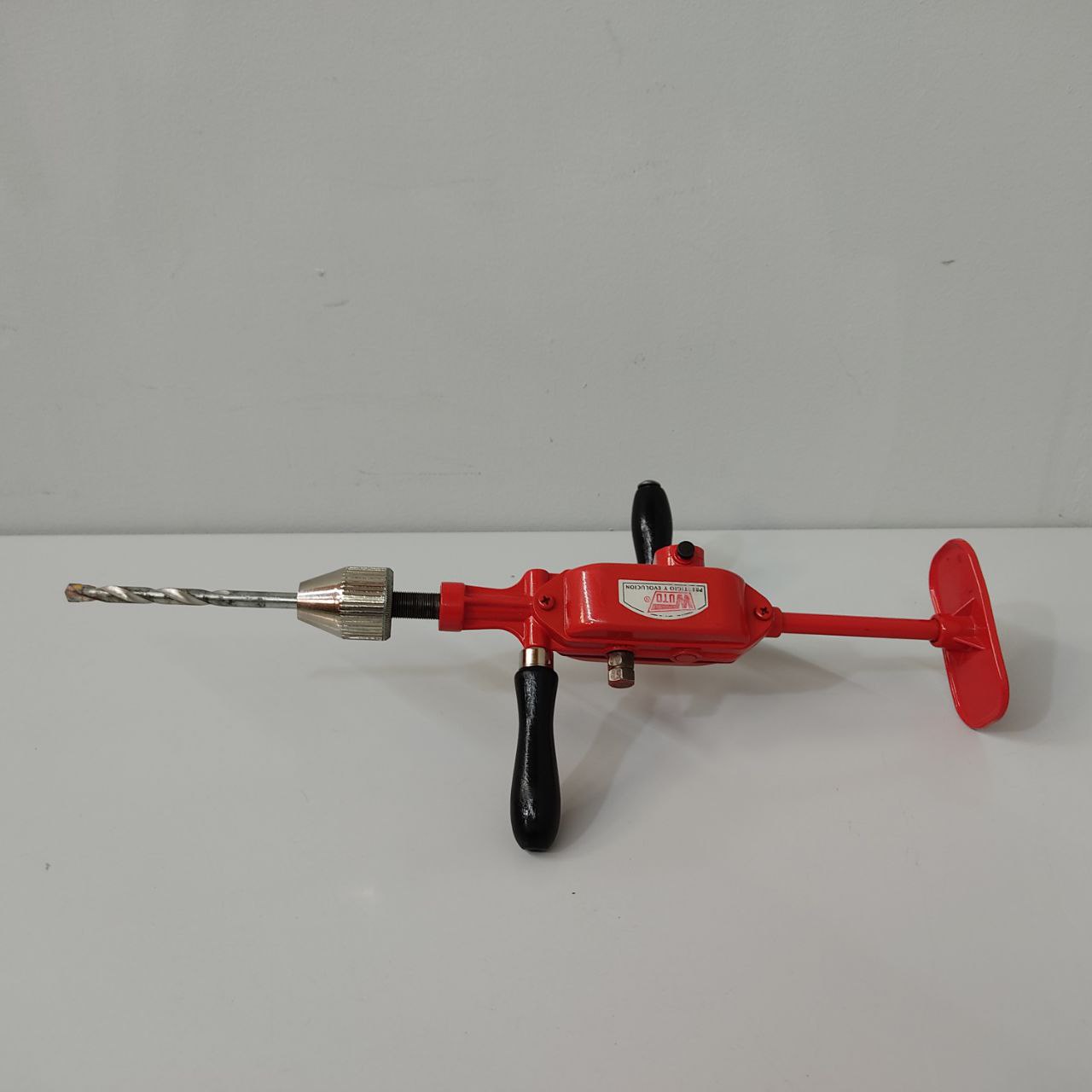 TALADRO MANUAL DE CARPINTERÍA WUTO – VINTAGE