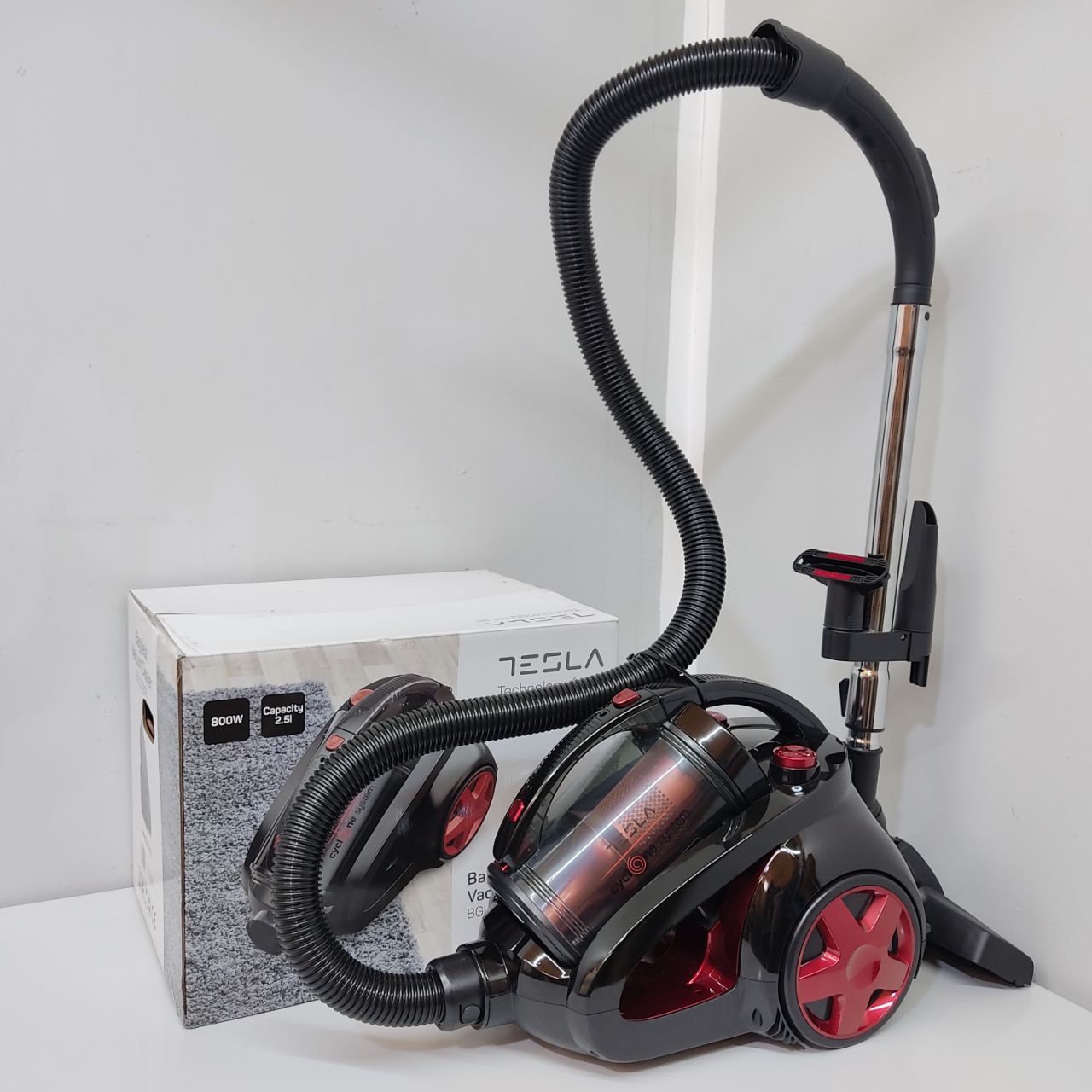 ASPIRADORA TESLA SIN BOLSA 800W