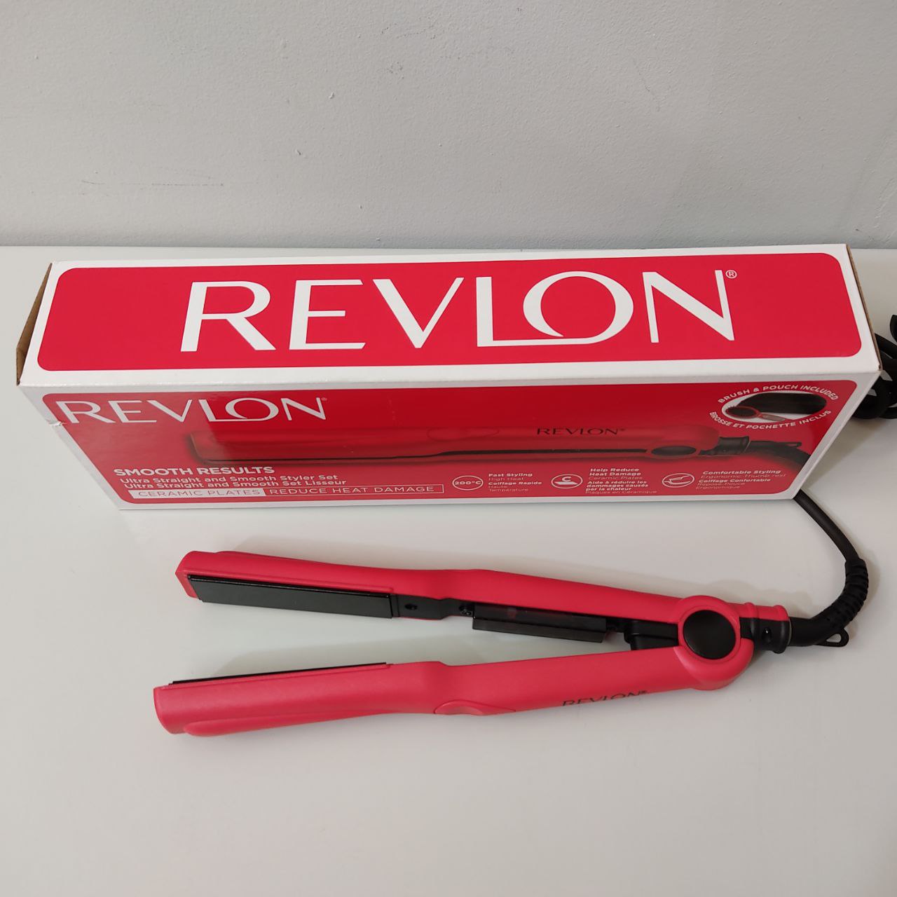 PLANCHA DE PELO CERÁMICA CON ESTUCHE Y CEPILLO - REVLON RVST2176GPE