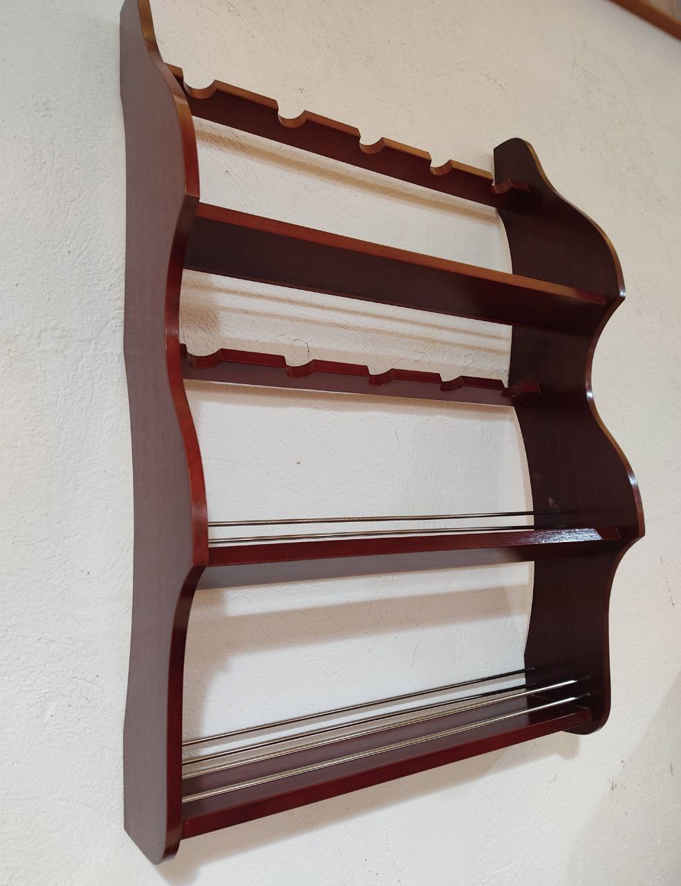 CONJUNTO BAR RETRO CON BOTELLERO Y TABURETES – ESTILO VINTAGE AÑOS 70