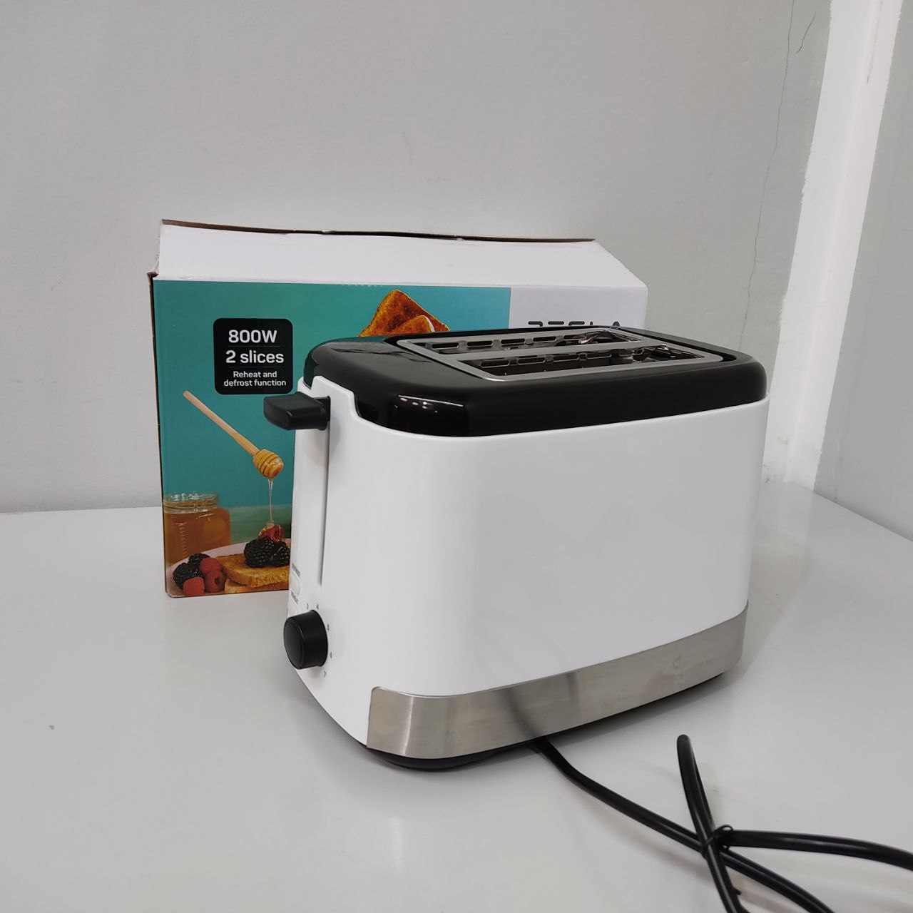 TOSTADORA TESLA TS300BWX – DISEÑO MODERNO Y FUNCIONALIDAD PARA CADA DESAYUNO