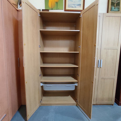 ARMARIOS ROPEROS IKEA – MARRÓN CON TIRADORES GRIS