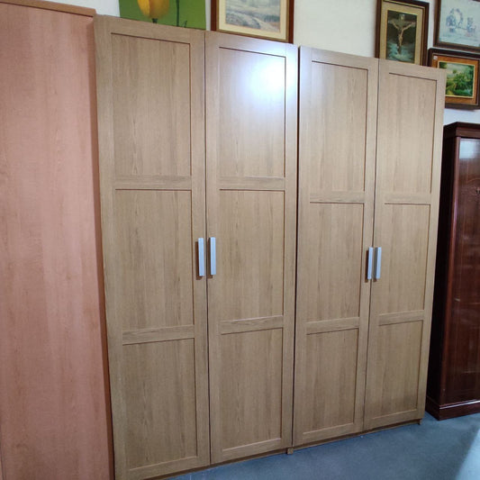 ARMARIOS ROPEROS IKEA – MARRÓN CON TIRADORES GRIS