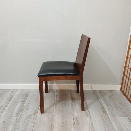 CONJUNTO DE MESA DE COMEDOR EXTENSIBLE DE MADERA MACIZA + 4 SILLAS TAPIZADAS EN PIEL NEGRA