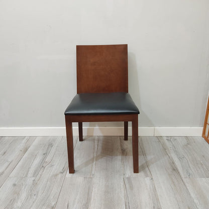 CONJUNTO DE MESA DE COMEDOR EXTENSIBLE DE MADERA MACIZA + 4 SILLAS TAPIZADAS EN PIEL NEGRA
