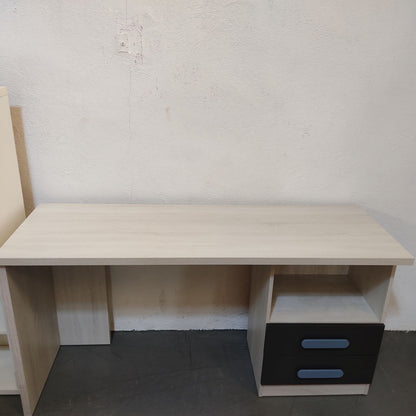 MESA ESCRITORIO BLANCO ANDERSEN CON TIRADORES AZUL Y ESTANTE DE PARED EN GRAFITO